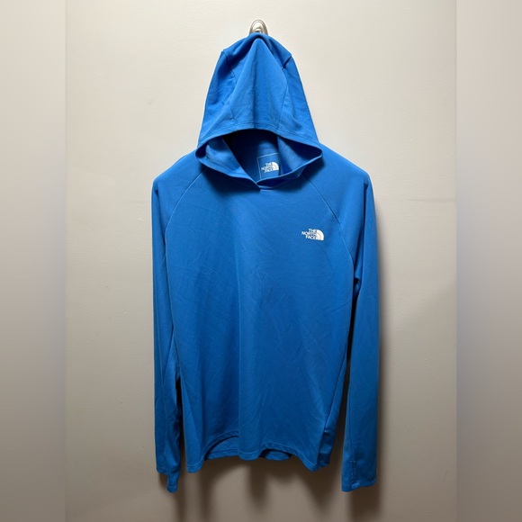 The North Face Lightweight Blue Sweater - Picture 2 of 6